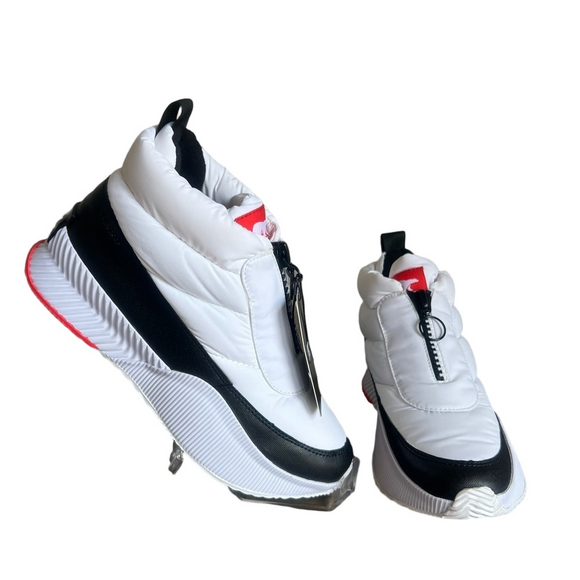 Sorel Shoes - Sorel Out N About III Puffy Women's White Zip Boot Size 9.5 SKU#24187